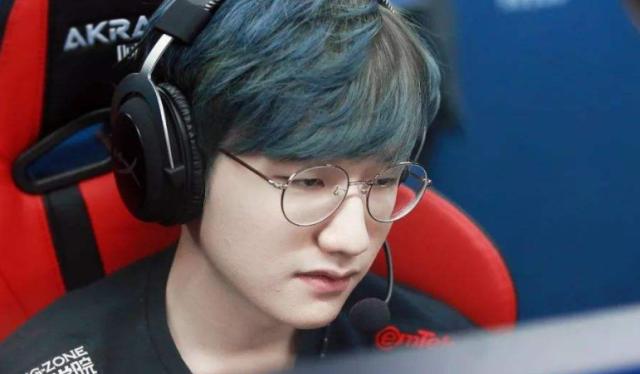 试不同阵容 试不同阵容